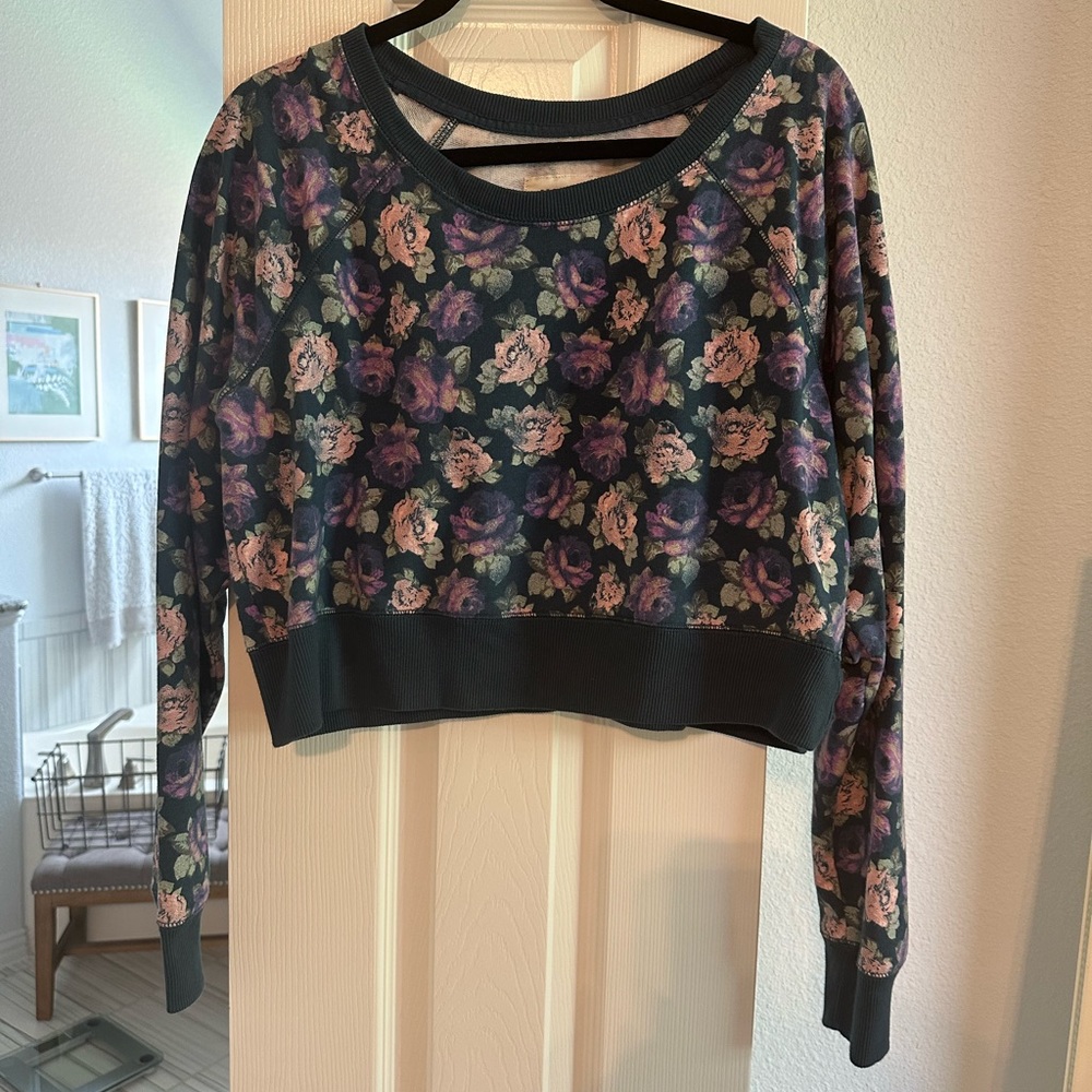 Cop top sweatshirt. XXL. NWOT. From Target.